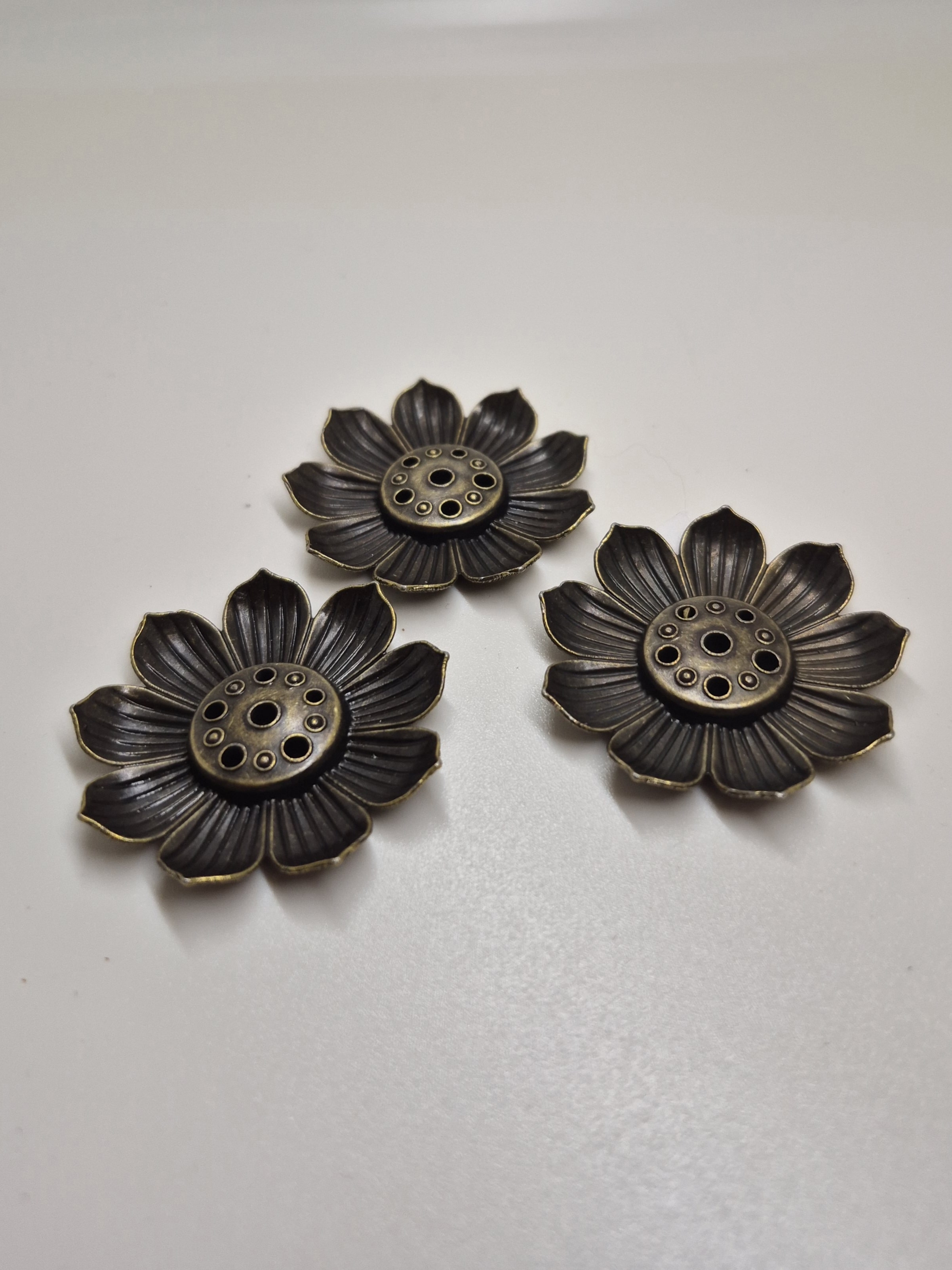 Räucherstäbchenhalter Lotus 1